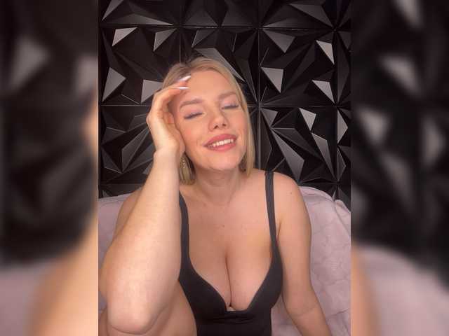 LYLAtop from BongaCams is Freechat