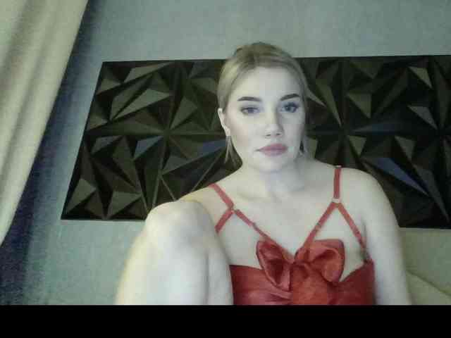 LYLAtop Live Webcam on BongaCams