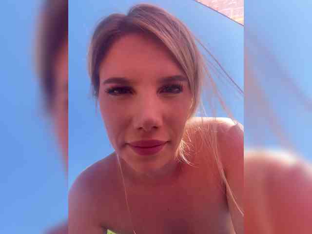 LYALAtop webcam