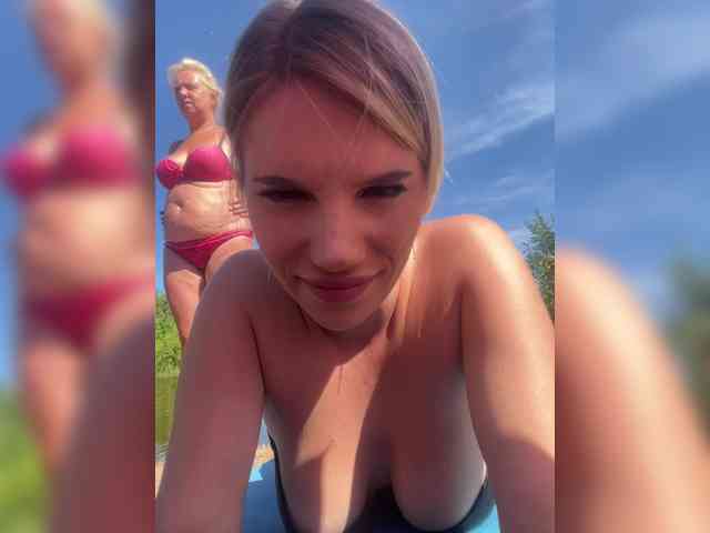 LYALAtop webcam