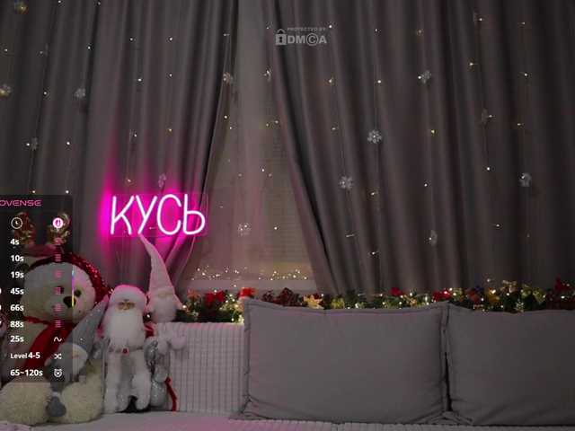 1-x's BongaCams show and profile