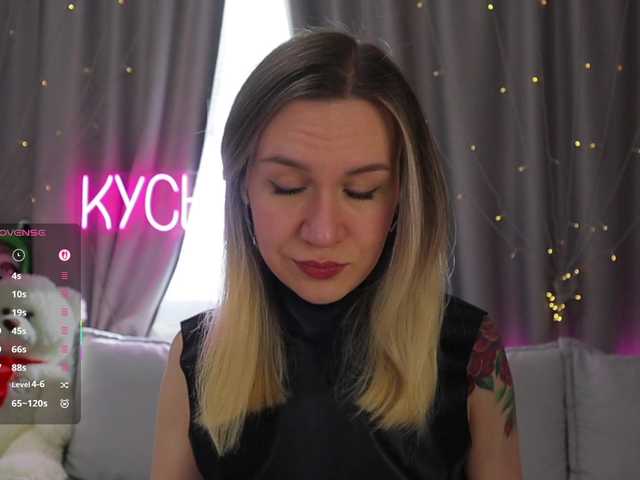 1-x's BongaCams show and profile