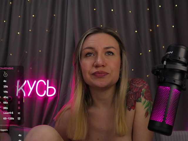1-x on BongaCams