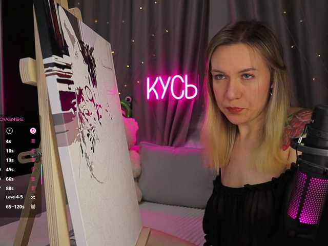 1-x's BongaCams show and profile