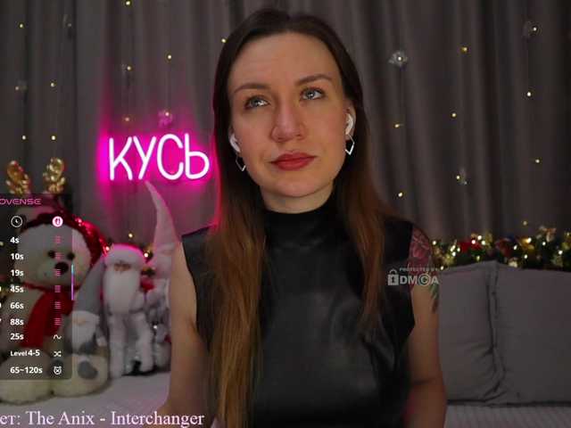 1-x's BongaCams show and profile