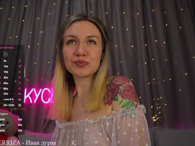 1-x's BongaCams show and profile