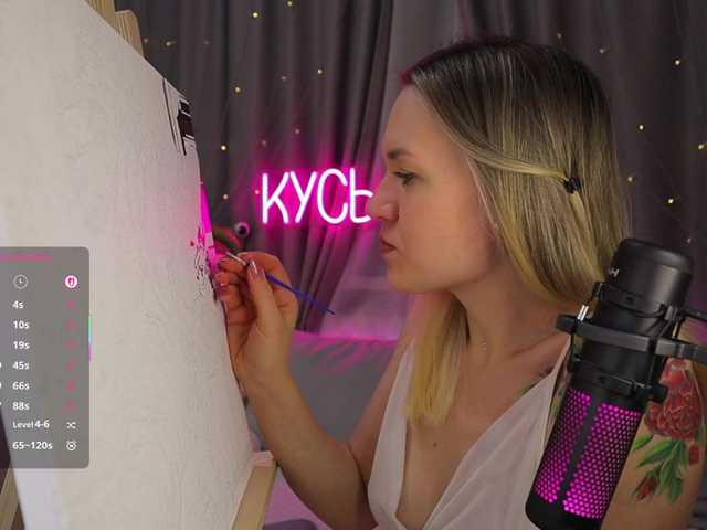 1-x's BongaCams show and profile