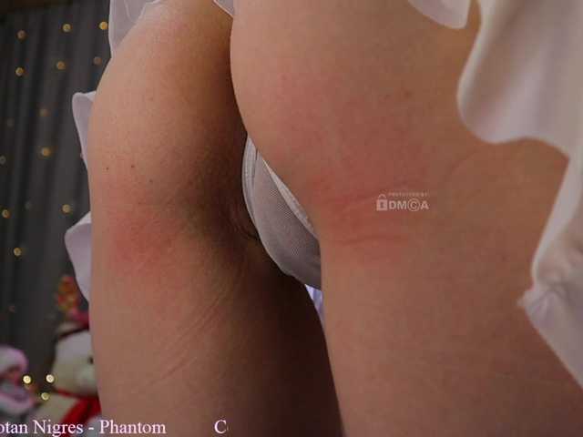 1-x's BongaCams show and profile