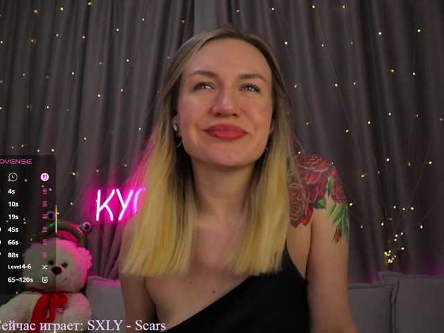 1-x's BongaCams show and profile