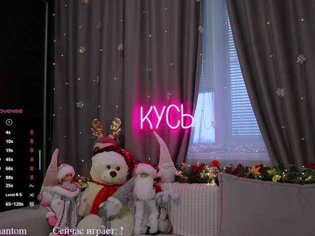 1-x's BongaCams show and profile