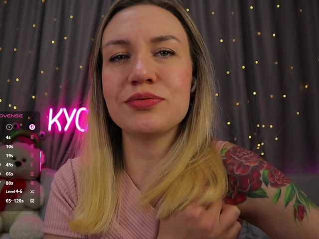 1-x from BongaCams is Freechat