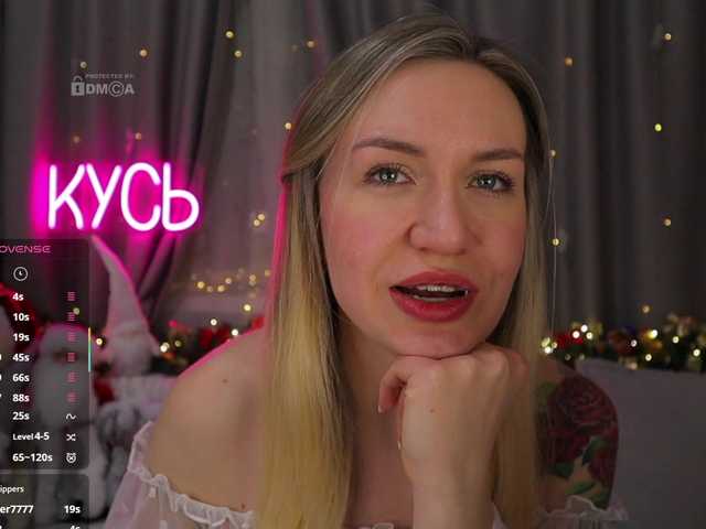 1-x's BongaCams show and profile