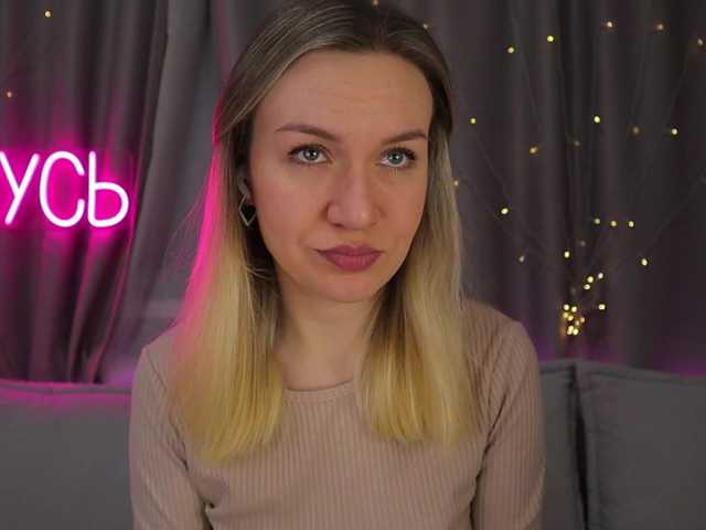 1-x free chat on liveonude