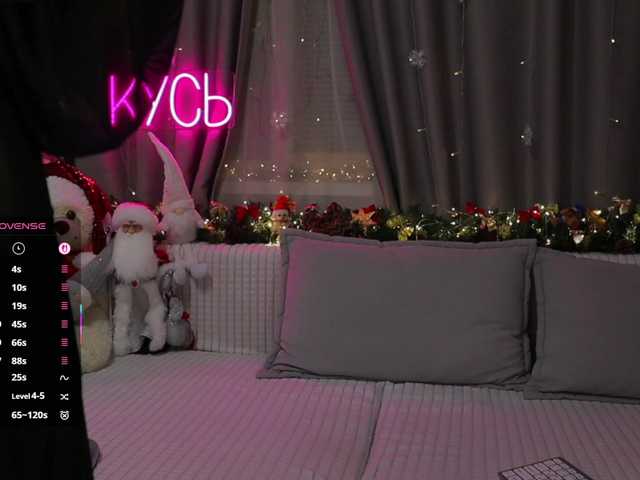 1-x's BongaCams show and profile