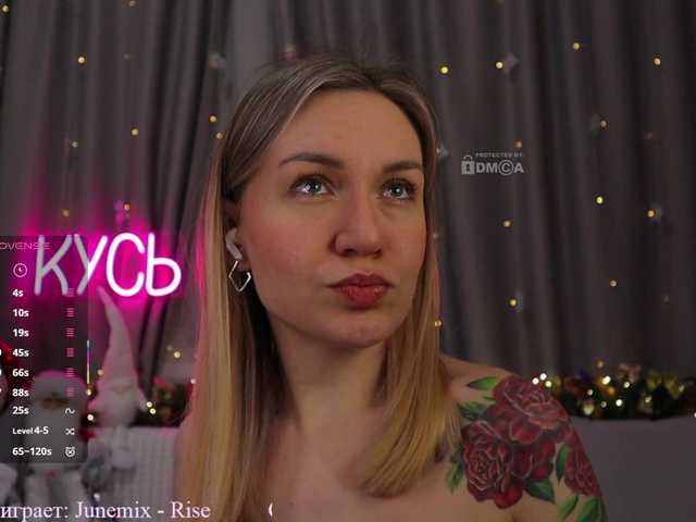 1-x's BongaCams show and profile