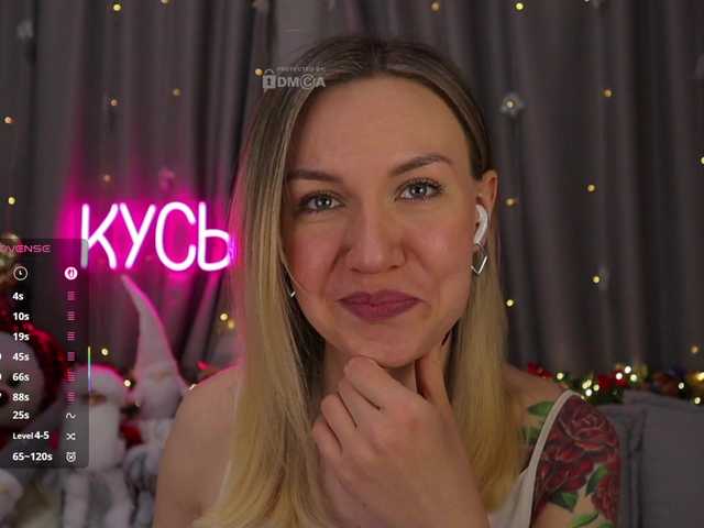 1-x's BongaCams show and profile