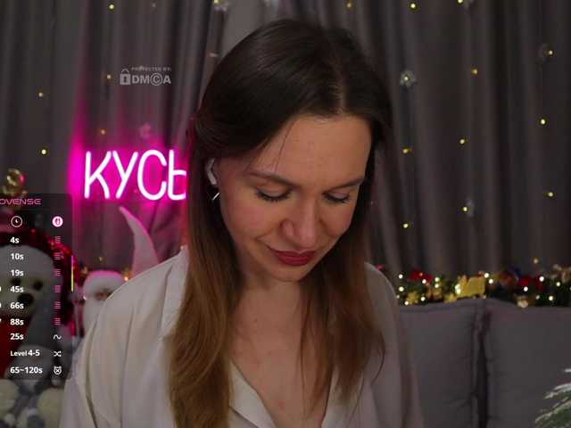 1-x's BongaCams show and profile