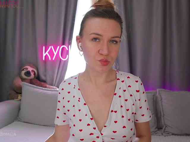 1-x Live Webcam on BongaCams