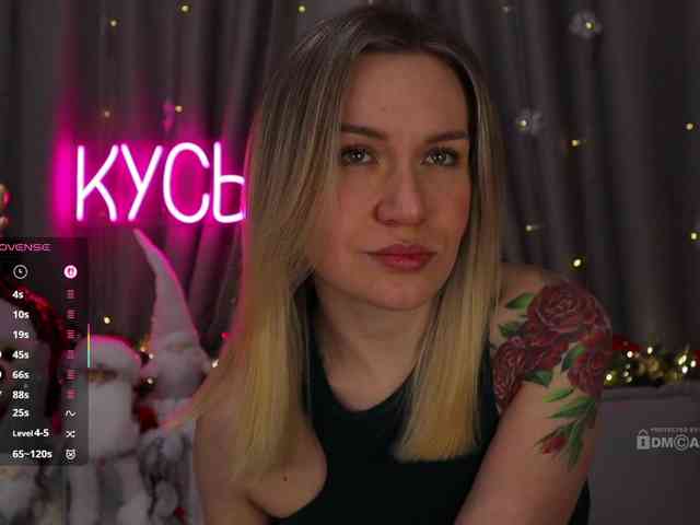 1-x Live Webcam on BongaCams