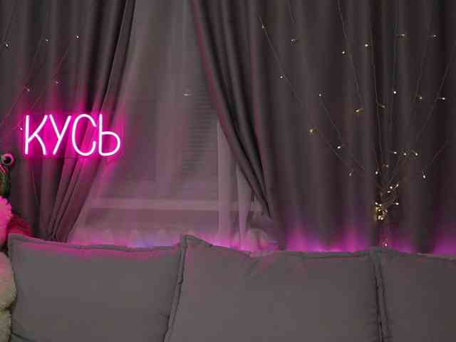 1-x Live Webcam on BongaCams