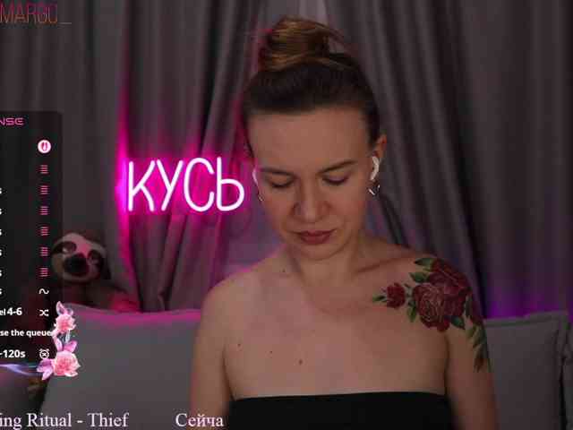 1-x Live Webcam on BongaCams