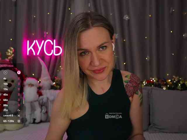 1-x Live Webcam on BongaCams