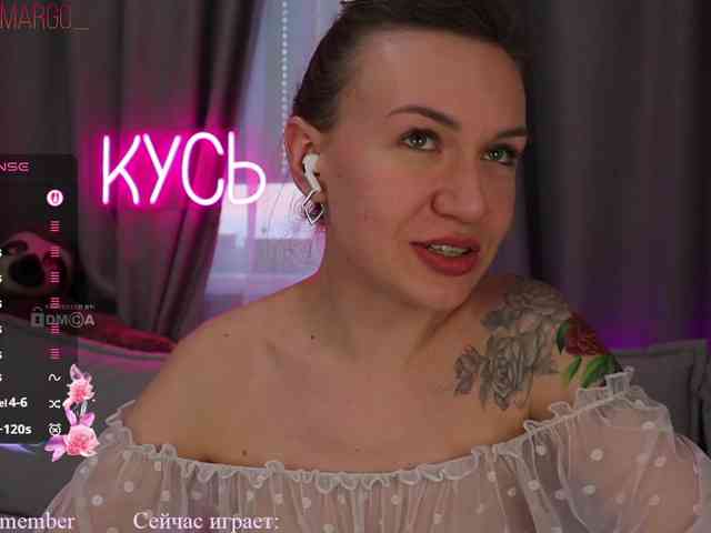 1-x Live Webcam on BongaCams
