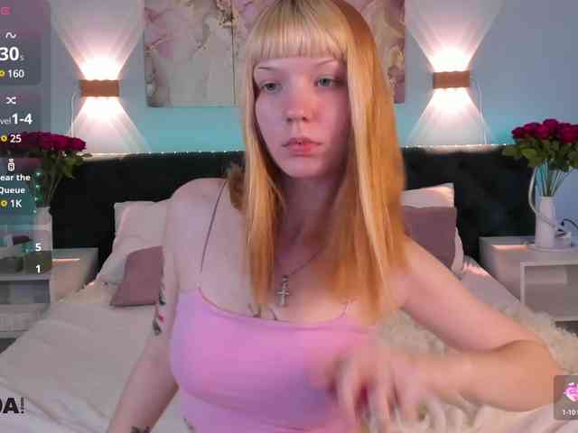 Lina-blueeyed webcam