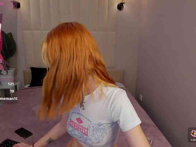 Lina-blueeyed webcam