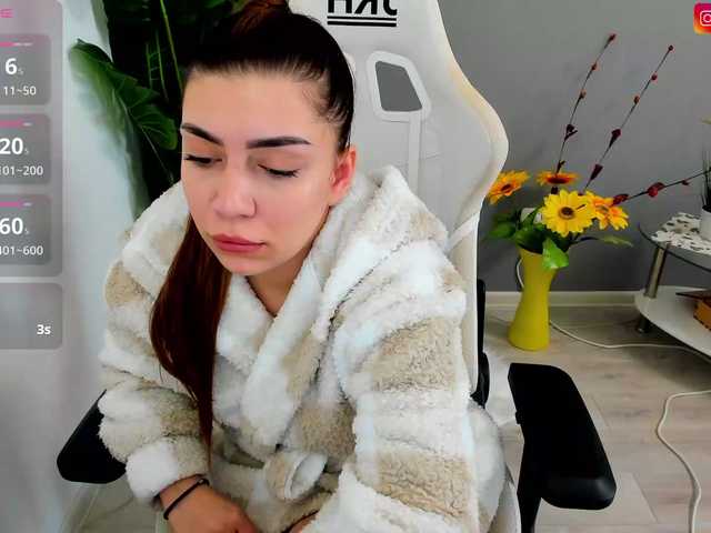 EveeEvian's BongaCams show and profile