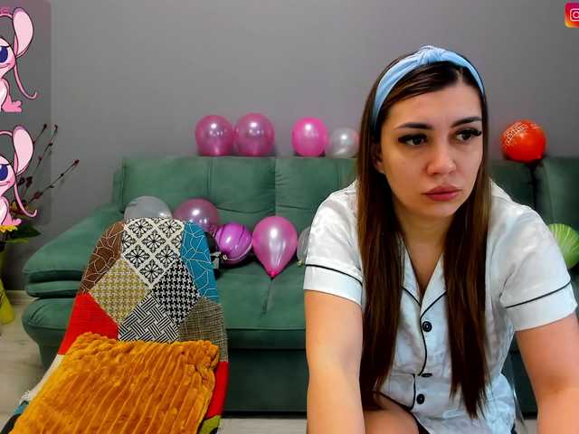 EveeEvian's BongaCams show and profile