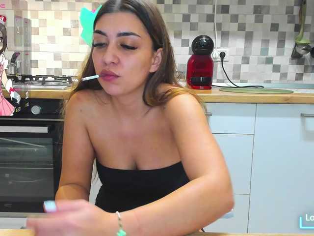 EveeEvian on BongaCams
