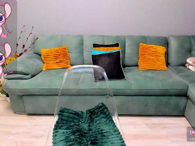 EveeEvian's BongaCams show and profile