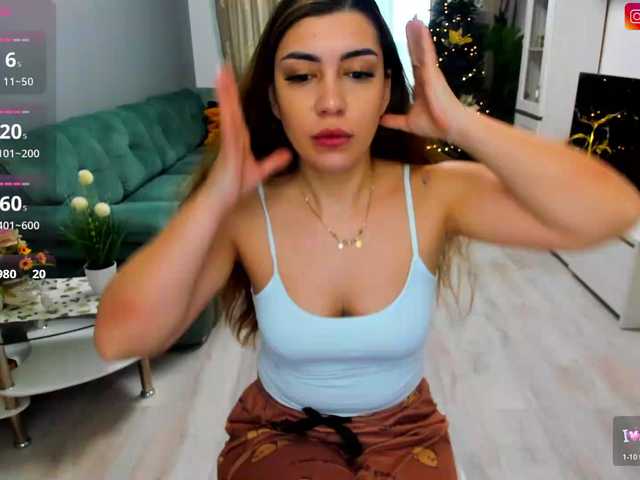 EveeEvian's BongaCams show and profile