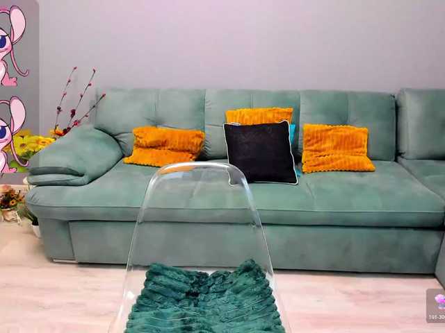 EveeEvian's BongaCams show and profile