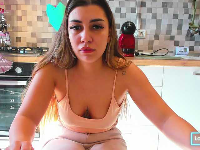 EveeEvian from BongaCams is Freechat
