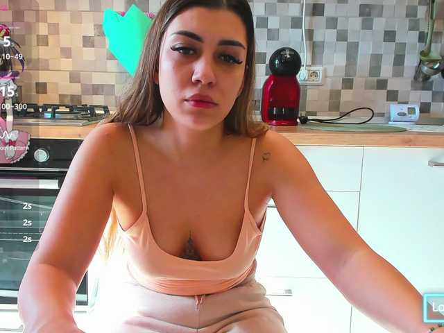 EveeEvian from BongaCams is Freechat