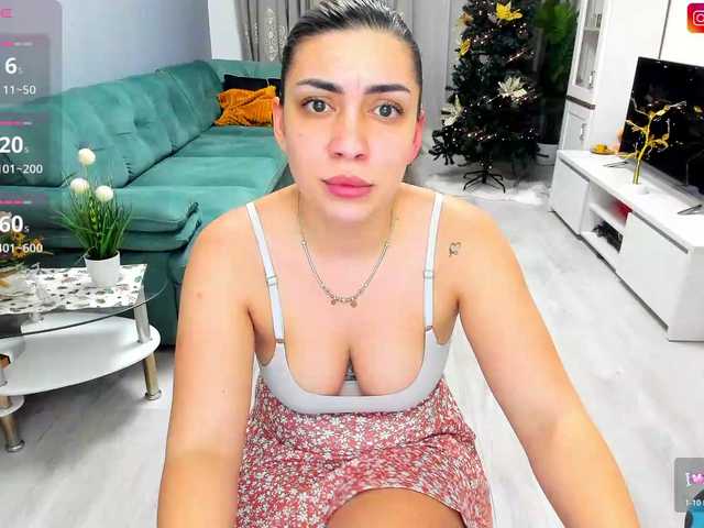 EveeEvian's BongaCams show and profile