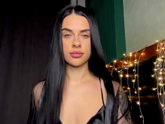 Anomaliya's BongaCams show and profile