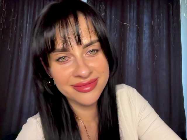 Anomaliya's BongaCams show and profile