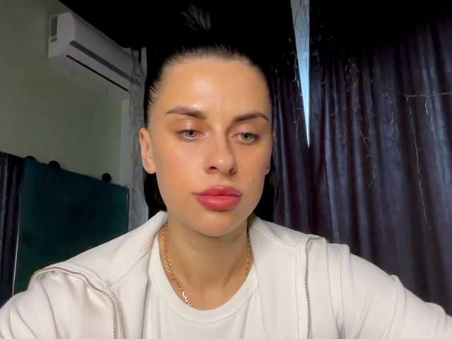 Anomaliya's BongaCams show and profile