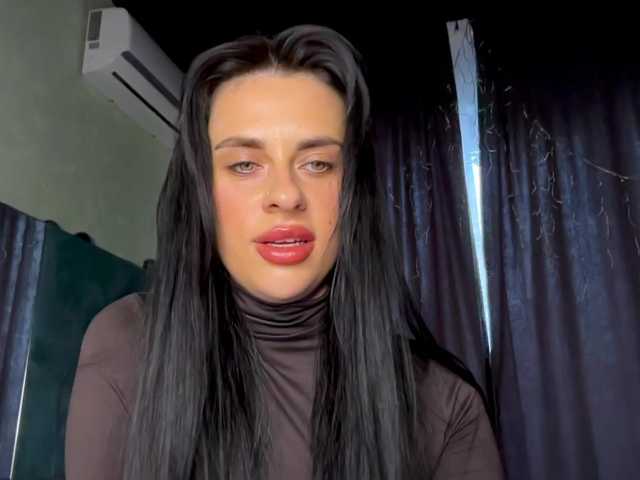 Anomaliya's BongaCams show and profile