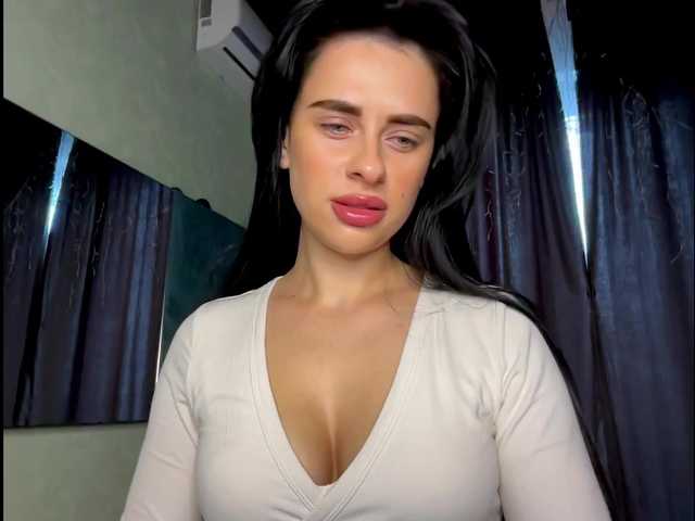 Anomaliya's BongaCams show and profile