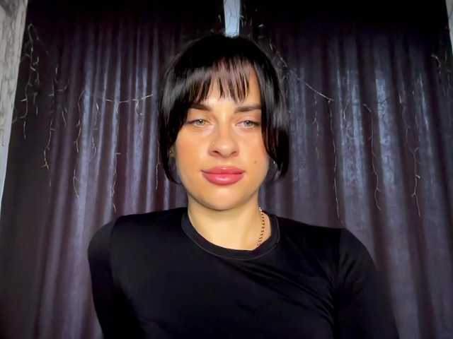 Anomaliya's BongaCams show and profile