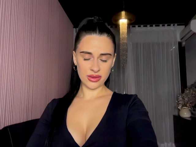 Anomaliya's BongaCams show and profile