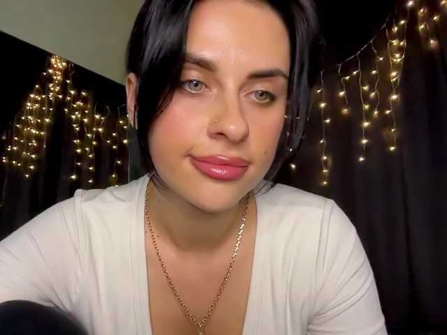 Anomaliya's BongaCams show and profile