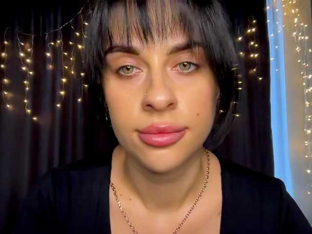 Anomaliya's BongaCams show and profile