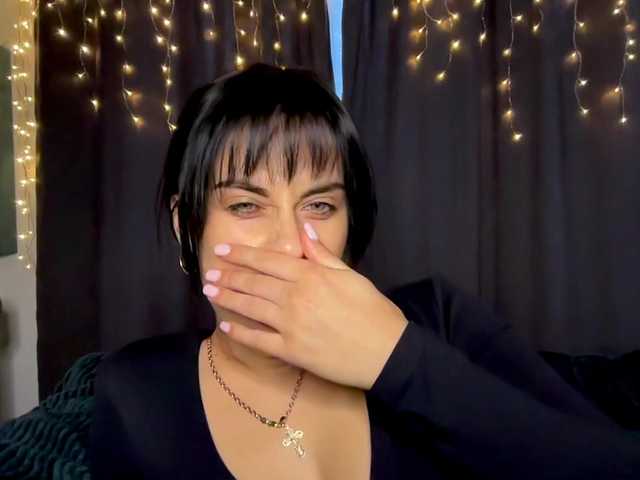 Anomaliya's BongaCams show and profile