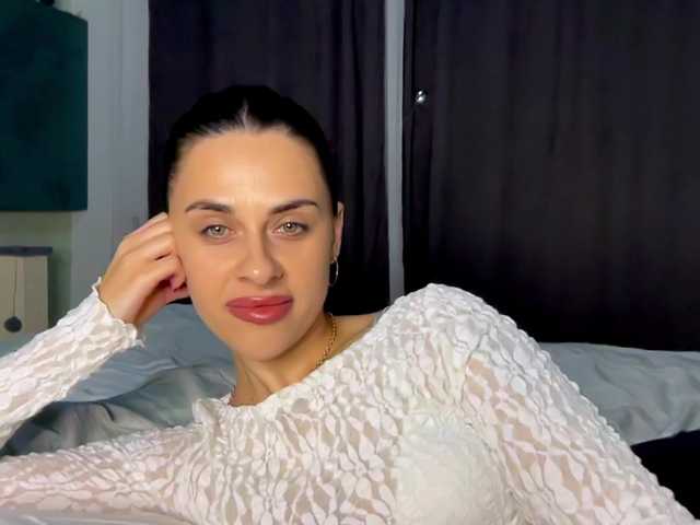 Anomaliya's BongaCams show and profile