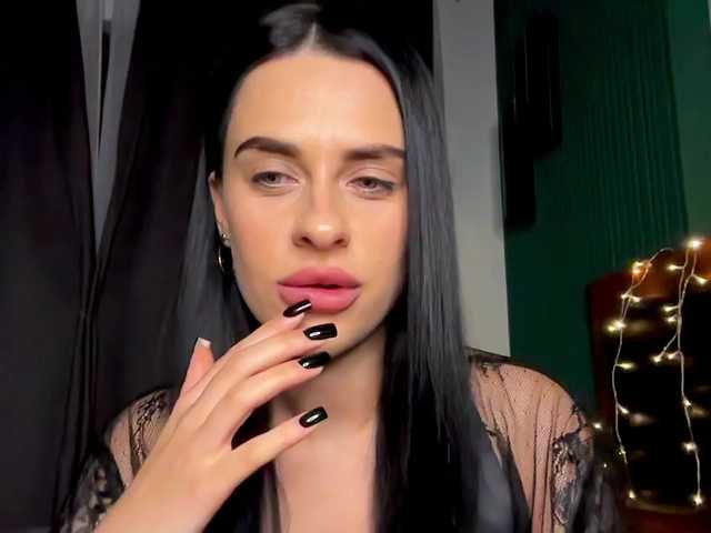 Anomaliya's BongaCams show and profile